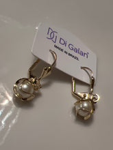 Load image into Gallery viewer, Aritos enchape de Oro