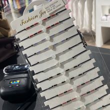 Load image into Gallery viewer, Pulseras de hilo con figuras