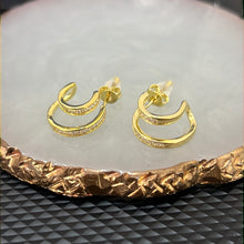 Load image into Gallery viewer, Aritos Plata 925/ Baño de Oro