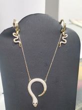 Load image into Gallery viewer, Juego Aretes/collar Baño