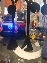 Load image into Gallery viewer, Aretes enchape varios