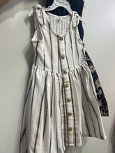Load image into Gallery viewer, Vestido Kate Mack - Niña
