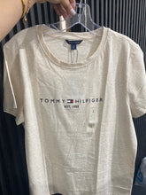 Load image into Gallery viewer, Camisa Tommy Hilfiger - Dama
