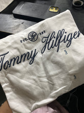 Load image into Gallery viewer, Blusa Tommy Hilfiger - Dama
