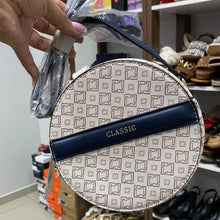 Load image into Gallery viewer, Cartera Classic
