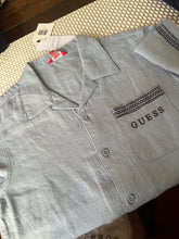 Load image into Gallery viewer, Camisa Guess - Niño
