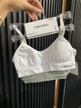 Load image into Gallery viewer, Ropa Interior Calvin Klein - Niña
