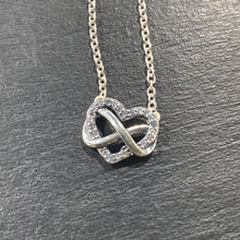 Load image into Gallery viewer, Collar Pandora
