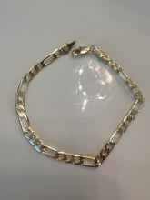 Load image into Gallery viewer, Pulseras enchape de oro ir
