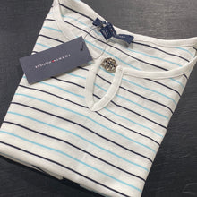 Load image into Gallery viewer, Blusa Tommy Hilfiger - Dama
