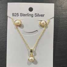 Load image into Gallery viewer, Juegos Perla blanca - Plata 925 con baño de Oro (Varios)
