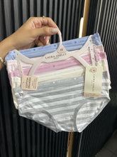 Load image into Gallery viewer, Ropa interior Laura Ashley - Niña
