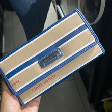 Load image into Gallery viewer, Monedero Tommy Hilfiger
