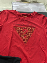 Load image into Gallery viewer, Blusa Guess - Dama
