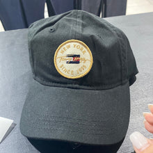 Load image into Gallery viewer, Gorras Tommy Hilfiger
