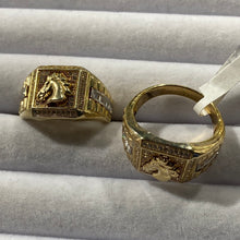 Load image into Gallery viewer, Anillo Plata con baño de Oro - Caballero
