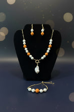 Load image into Gallery viewer, Collares/ Aritos y pulsera de piedra
