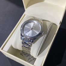 Load image into Gallery viewer, Reloj Anne Klein

