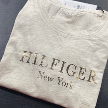 Load image into Gallery viewer, Camisa Tommy Hilfiger - Dama
