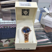 Load image into Gallery viewer, Reloj Anne Klein
