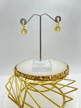 Load image into Gallery viewer, Aritos Plata 925 - Baño de Oro
