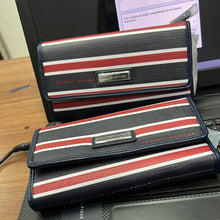 Load image into Gallery viewer, Monedero Tommy Hilfiger
