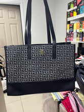 Load image into Gallery viewer, Cartera Tommy Hilfiger
