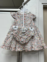 Load image into Gallery viewer, Vestido Haute Hippie
