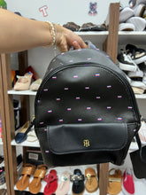 Load image into Gallery viewer, Mochila Tommy Hilfiger
