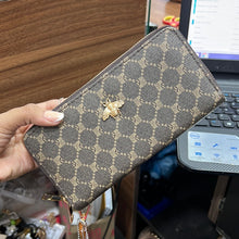 Load image into Gallery viewer, Monedero Iconic Bags
