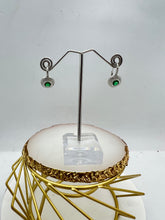 Load image into Gallery viewer, Aritos Plata 925 - Baño de Oro
