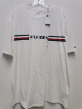 Load image into Gallery viewer, Camisa TH hombre
