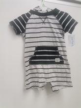 Load image into Gallery viewer, Mamelucos para bebé
