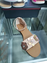 Load image into Gallery viewer, Sandalias niñas varios
