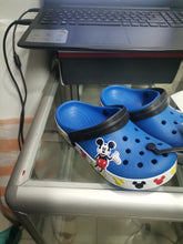 Load image into Gallery viewer, Crocs Niños  Varios
