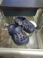 Load image into Gallery viewer, Crocs Niños  Varios
