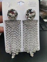 Load image into Gallery viewer, Aretes Fantasía Redondo
