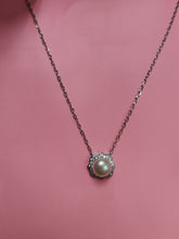 Load image into Gallery viewer, Juego Plata Aretes/Collar
