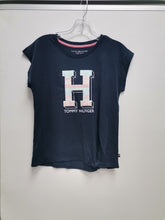 Load image into Gallery viewer, Camisa TH de Niña
