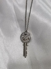 Load image into Gallery viewer, Collar Plata
