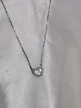 Load image into Gallery viewer, Juego Plata Aretes/Collar
