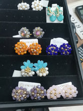 Load image into Gallery viewer, Aretes enchape varios
