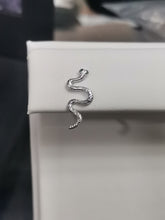 Load image into Gallery viewer, Aretes de Plata 02-12
