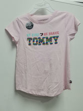 Load image into Gallery viewer, Camisa TH de Niña
