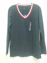 Load image into Gallery viewer, Camisa Dama TH Manga larga cuello V
