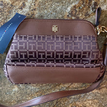 Load image into Gallery viewer, Crossbody Tommy Hilfiger
