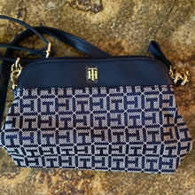 Load image into Gallery viewer, Crossbody Tommy Hilfiger
